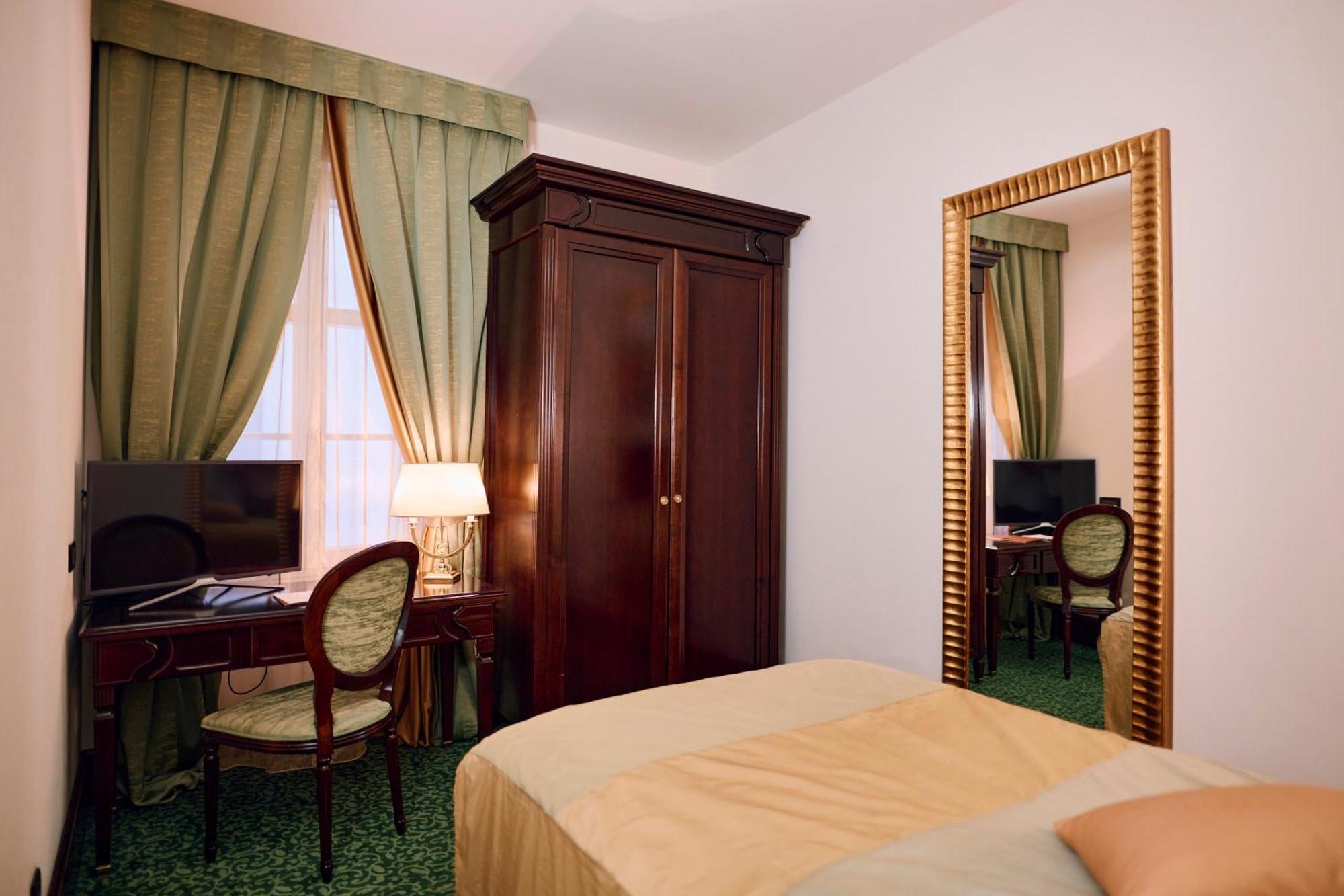 Arbiana Heritage Hotel Rab Town Phòng bức ảnh
